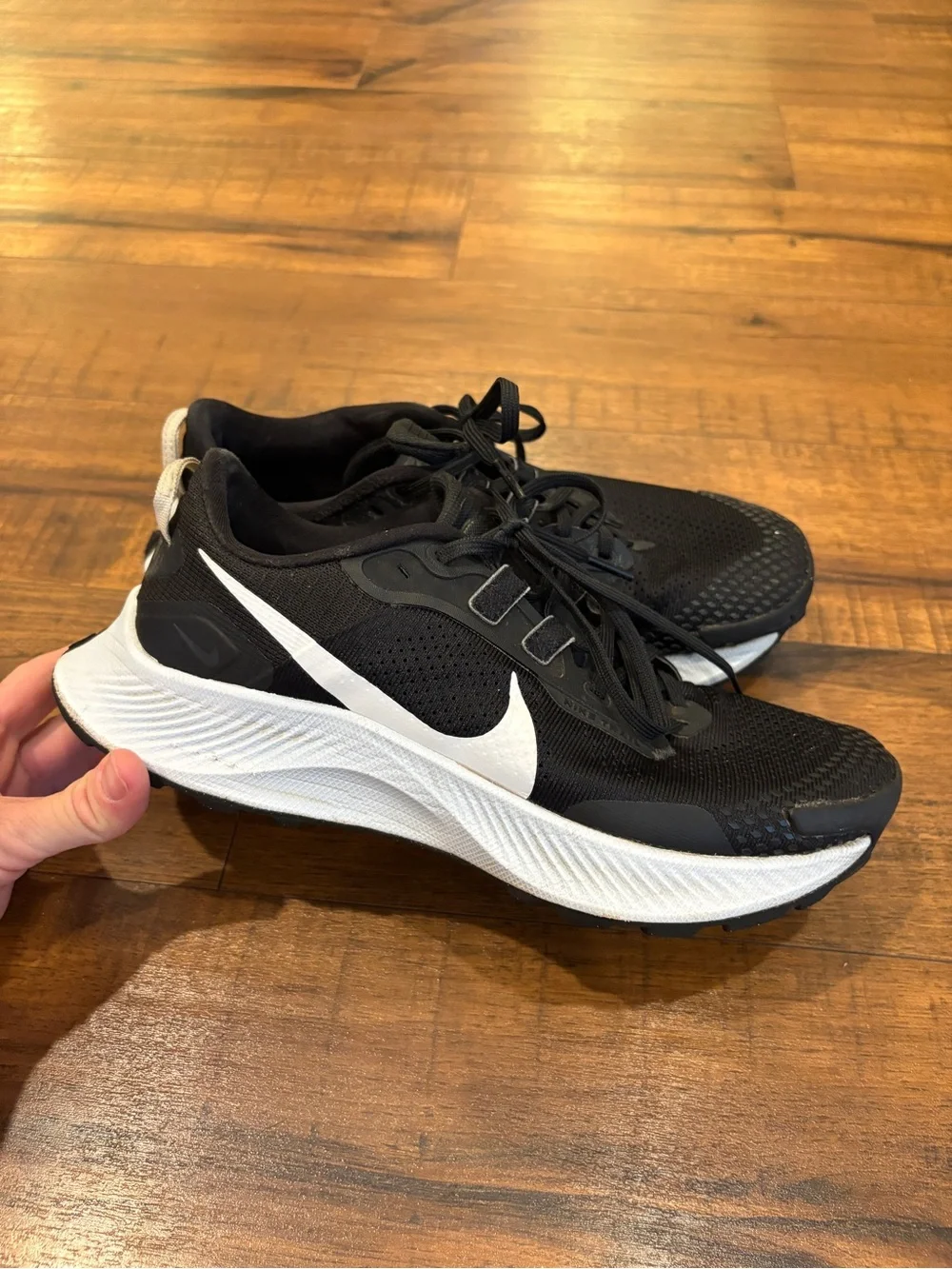 Nike Air Zoom Pegasus Trail 3 Black White Women's 8 Running Shoes DA8698-001